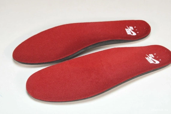   DR5415-103 Green Retro  4 SB Jordan DR5415-103 Pine 0310